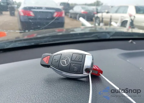 2015 Mercedes-Benz C 250 from USA, damaged, VIN WDDGJ4HB6FG368990